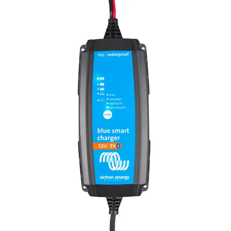 Victron Bluesmart Ip65 Bpc120731104R – 12V 7A Charger With Integrated 120V Ac Plug 1